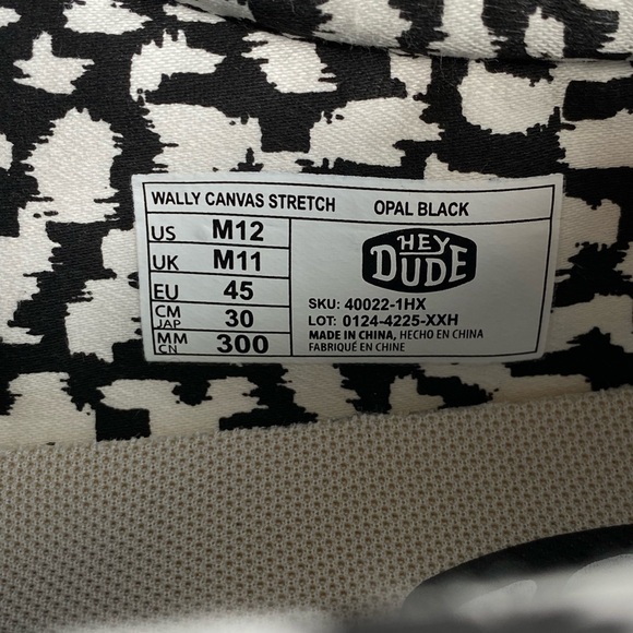 Hey Dude Wally Stretch Canvas - Picture 5 of 5